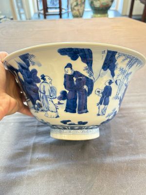 A large Chinese blue and white 'Zhu Lin Qi Xian 竹林七賢' bowl, Kangxi — 照片 5