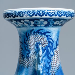 A large Chinese blue, white and copper red 'dragon' vase, Jiaqing — photo 24