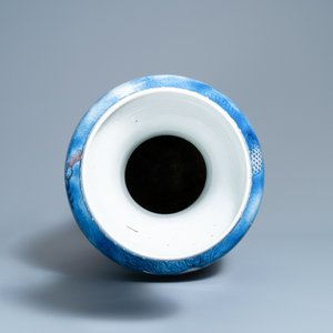 A large Chinese blue, white and copper red 'dragon' vase, Jiaqing — photo 5