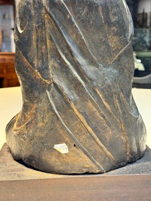 A large Chinese bronze Bodhisattva on wooden stand, Ming — photo 13