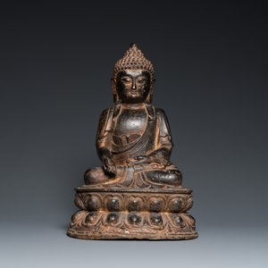 A large Chinese bronze Buddha with traces of gilding, Kangxi mark, Qing — 照片 2