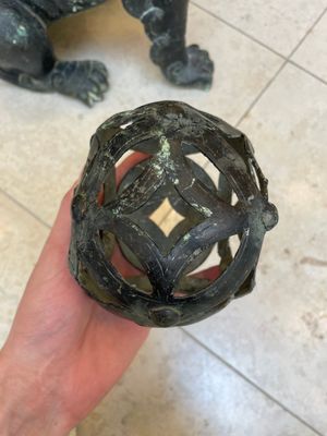 A large Chinese bronze 'Buddhist lion' censer, Ming — 照片 11