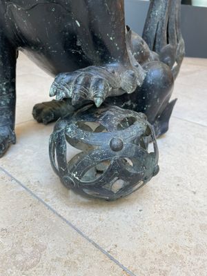A large Chinese bronze 'Buddhist lion' censer, Ming — 照片 2