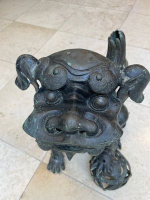 A large Chinese bronze 'Buddhist lion' censer, Ming — 照片 3