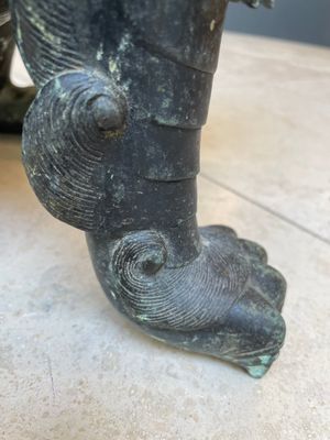 A large Chinese bronze 'Buddhist lion' censer, Ming — 照片 9