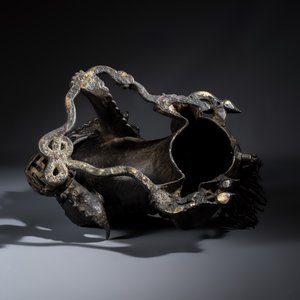 A large Chinese bronze 'Buddhist Lion' incense burner — foto 7