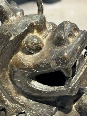A large Chinese bronze censer and cover in the shape of a luduan, Ming — photo 11