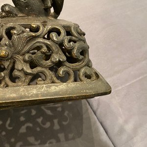 A large Chinese bronze censer and cover, Ming — 照片 19