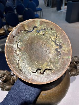 A large Chinese bronze censer and cover on stand decorated with six lions, 19th C. — photo 1
