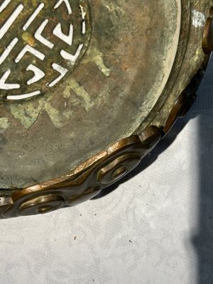 A large Chinese bronze censer and cover on stand decorated with six lions, 19th C. — photo 14