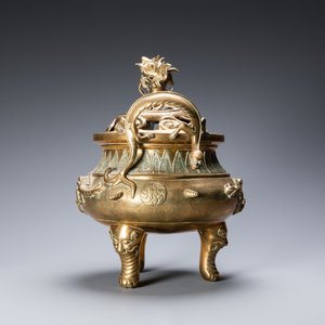 A large Chinese bronze censer and cover on stand with sea animals and shells, Qing — 照片 6