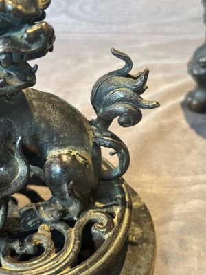 A large Chinese bronze censer and cover with a Buddhist lion, Ming — foto 6