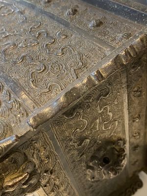 A large Chinese bronze censer and cover with a dragon in a rocky landscape with various animals, Yuan — photo 30