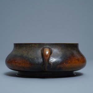 A large Chinese bronze censer, Shi Gu Zhi Bao mark, 18/19th C. — photo 2