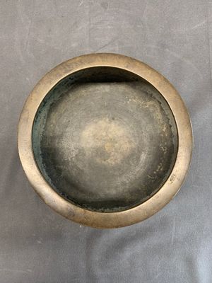A large Chinese bronze censer, Xuande mark, 17/18th C. — photo 5