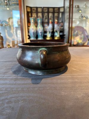 A large Chinese bronze censer, Xuande mark, Ming — photo 2