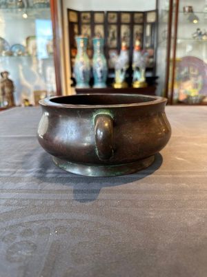 A large Chinese bronze censer, Xuande mark, Ming — photo 4