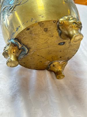 A large Chinese bronze 'Dragon' tripod censer, 19th C. — foto 20