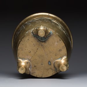 A large Chinese bronze 'Dragon' tripod censer, 19th C. — foto 7
