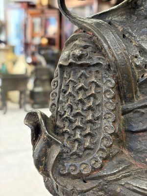A large Chinese bronze figure of Weituo — foto 12