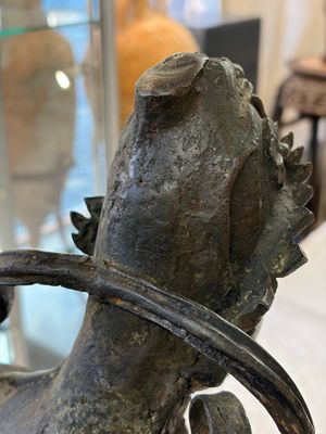 A large Chinese bronze figure of Weituo — foto 23