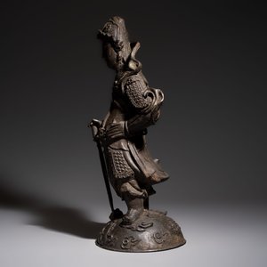 A large Chinese bronze figure of Weituo — foto 3