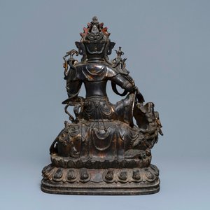 A large Chinese bronze group of Guanyin on a dragon, prob. Ming — 照片 3