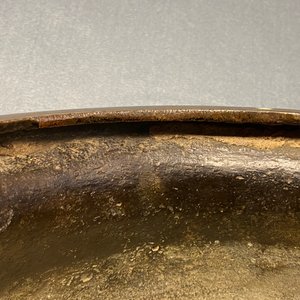 A large Chinese bronze 'Gui' vessel on hardwood stand, Yuan — 照片 15