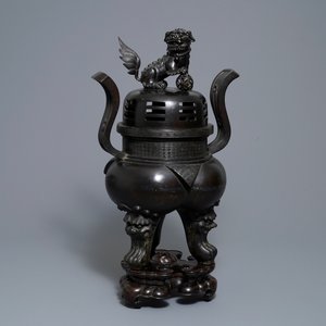 A large Chinese bronze incense burner and cover on carved wooden stand, Ming — photo 2