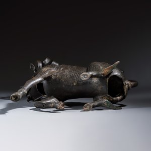 A large Chinese bronze 'Qilin' incense burner — photo 7