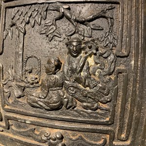 A large Chinese bronze relief-decorated jardinière, Xuande mark, 18/19th C. — photo 21