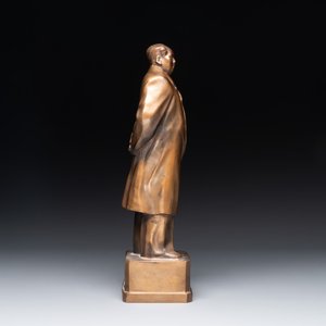 A large Chinese bronze standing figure of Mao Zedong, Yunnan, dated August 1, 1969 — photo 3