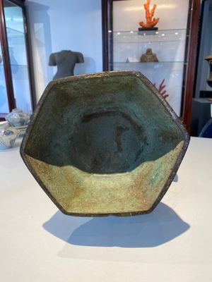 A large Chinese bronze 'touhu' or arrow vase, Yuan — photo 14