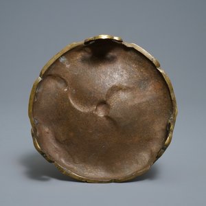 A large Chinese bronze tripod censer on stand, 19th C. — photo 9