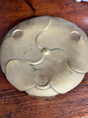 A large Chinese bronze tripod censer on stand, Wu Chen Mi Sheng Tang 戊辰米生堂 mark, dated 1868 — 照片 10