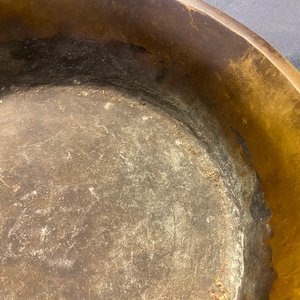 A large Chinese bronze tripod censer with chilong handles, Xuande mark, 18/19th C. — 照片 18
