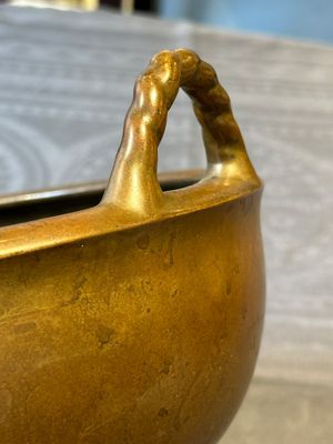 A large Chinese bronze tripod censer with two handles, 19th C. — photo 7