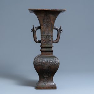 A large Chinese bronze vase, Qing — photo 3