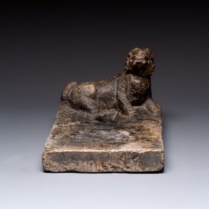 A large Chinese 'Buddhist lion' ink stone, Ming — photo 3