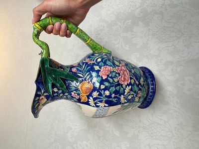 A large Chinese Canton enamel basin and jug with narrative design, early 19th C. — photo 2