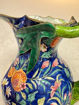 A large Chinese Canton enamel basin and jug with narrative design, early 19th C. — photo 3