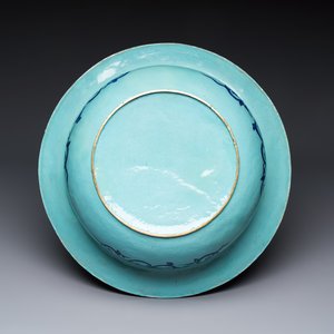 A large Chinese Canton enamel basin and jug with narrative design, early 19th C. — photo 7