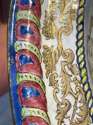 A large Chinese Canton enamel basin with garlands decorated with male heads, Qianlong — 照片 5