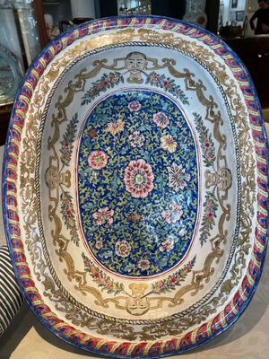 A large Chinese Canton enamel basin with garlands decorated with male heads, Qianlong — 照片 6