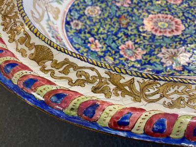 A large Chinese Canton enamel basin with garlands decorated with male heads, Qianlong — 照片 12