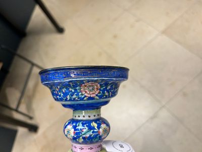 A large Chinese Canton enamel blue-ground 'shou' candlestick, Qianlong/Jiaqing — photo 15