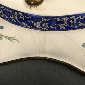 A large Chinese Canton enamel charger with figures in a garden, Yongzheng — photo 19