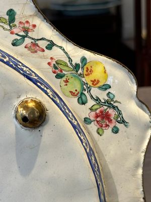 A large Chinese Canton enamel dish with scholars in a landscape, Yongzheng — photo 11