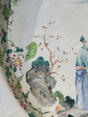 A large Chinese Canton enamel dish with scholars in a landscape, Yongzheng — photo 4