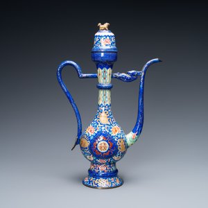A large Chinese Canton enamel ewer and cover for the Vietnamese market, 19th C. — 照片 5